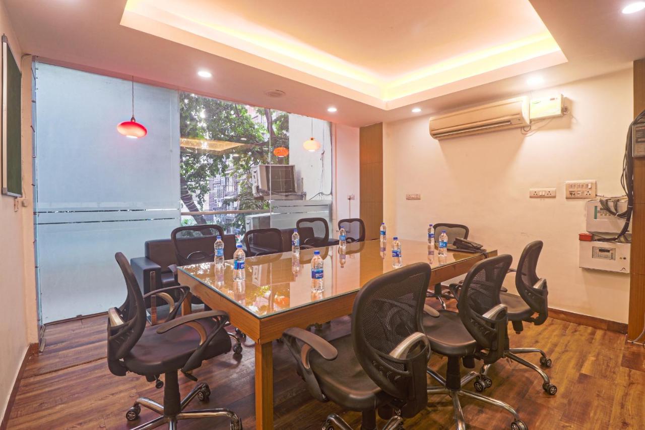 Hotel Sizzling Starr New Delhi Bagian luar foto