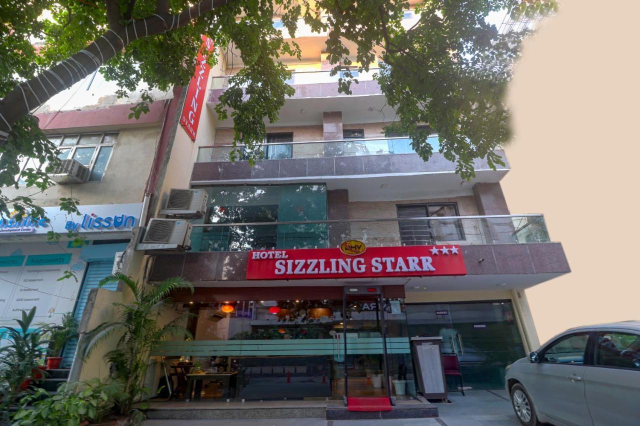 Hotel Sizzling Starr New Delhi Bagian luar foto